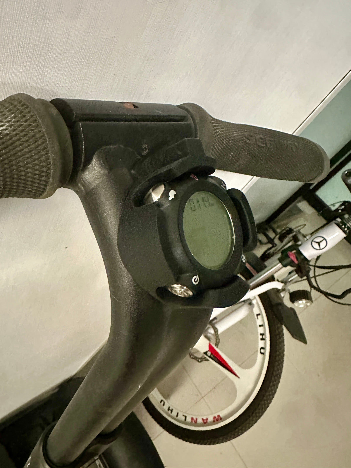 Front Fender for Segway Ninebot F30/ F40 – SURGE E-SCOOTERS Front Fender for Segway Ninebot F30/ F40 – SURGE E-SCOOTERS